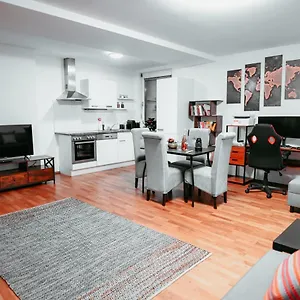 https://shopping-center-appartment-8.vienna-besthotels.com