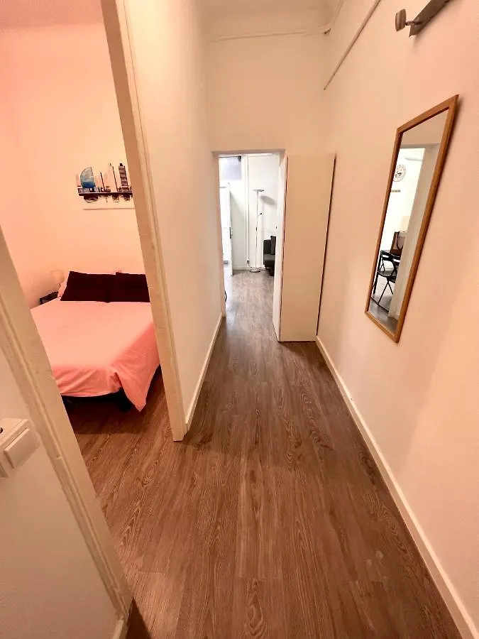 Apartment Poble Sec. Excelente Ubicacion Cerca De La Playa Y De Las Ramblas Barcelona