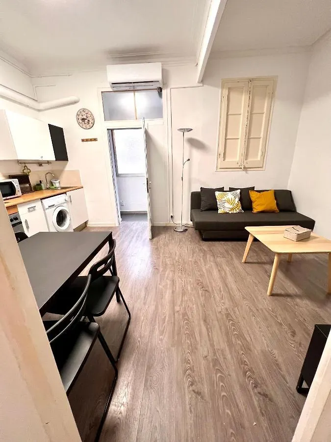 Apartment Poble Sec. Excelente Ubicacion Cerca De La Playa Y De Las Ramblas Barcelona